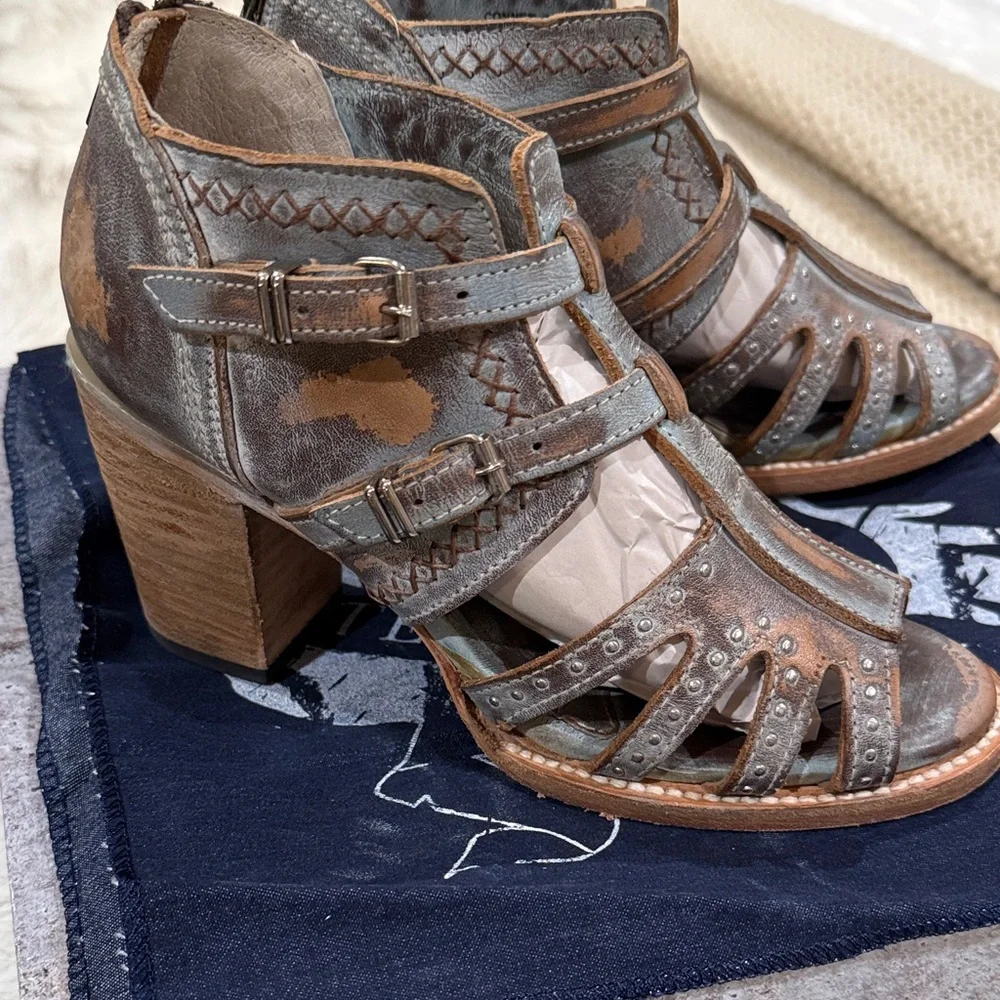 Freebird by Steven Distressed Connor Sandal Heels in ICE - Picture 3 of 14